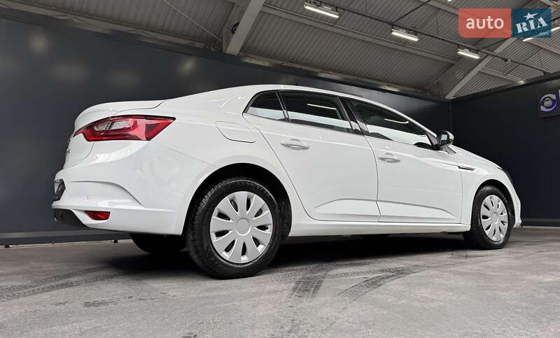 Седан Renault Megane 2018 в Киеве
