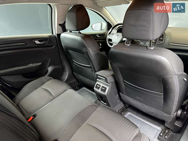 Седан Renault Megane 2018 в Киеве