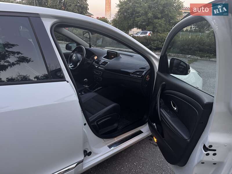 Хэтчбек Renault Megane 2014 в Киеве