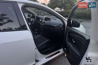 Хэтчбек Renault Megane 2014 в 