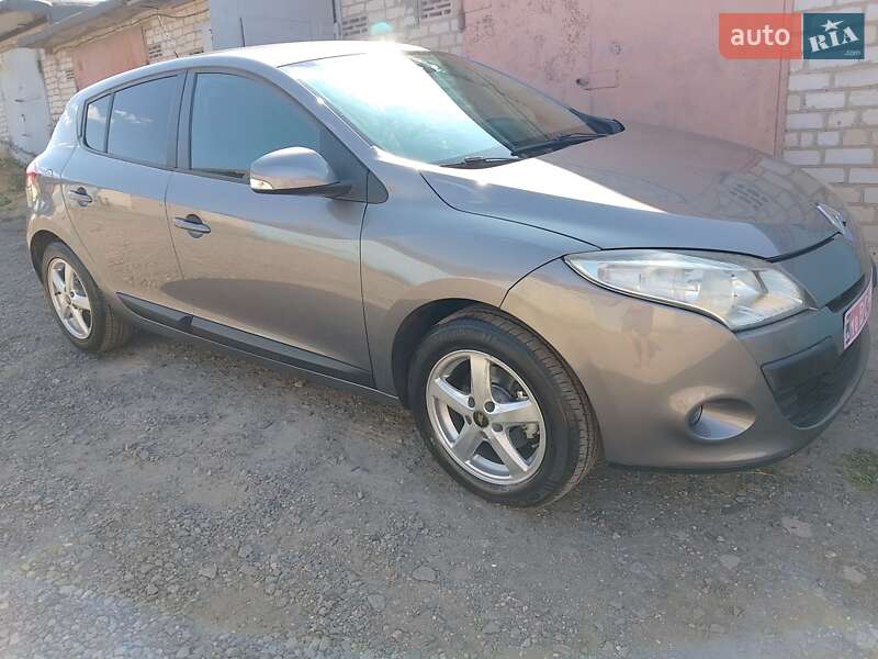 Хетчбек Renault Megane 2009 в Кривому Розі фото 5 Хетчбек Renault Megane 2009 в Кривому Розі
