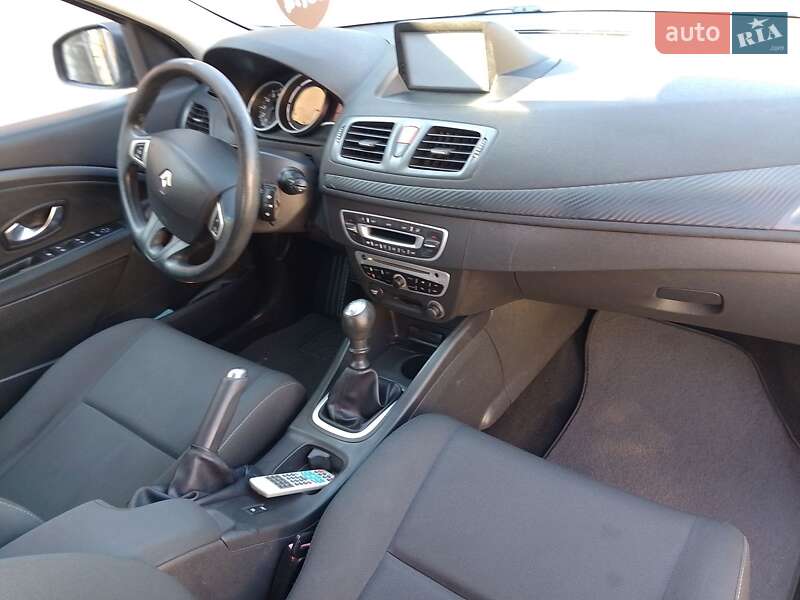 Хетчбек Renault Megane 2009 в Кривому Розі фото 16 Хетчбек Renault Megane 2009 в Кривому Розі