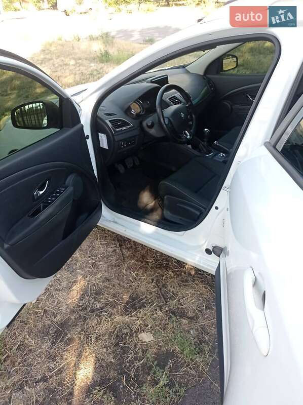 Универсал Renault Megane 2013 в Кривом Роге фото 16 Универсал Renault Megane 2013 в Кривом Роге