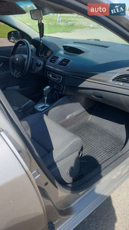 Универсал Renault Megane 2011 в Львове фото 7 Универсал Renault Megane 2011 в Львове