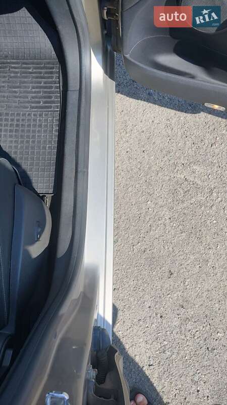 Универсал Renault Megane 2011 в Львове фото 13 Универсал Renault Megane 2011 в Львове