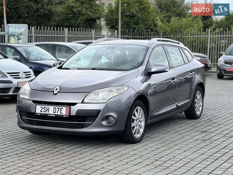 Универсал Renault Megane 2010 в Староконстантинове