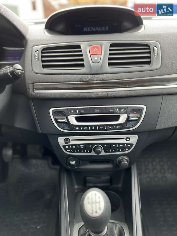 Универсал Renault Megane 2010 в Староконстантинове