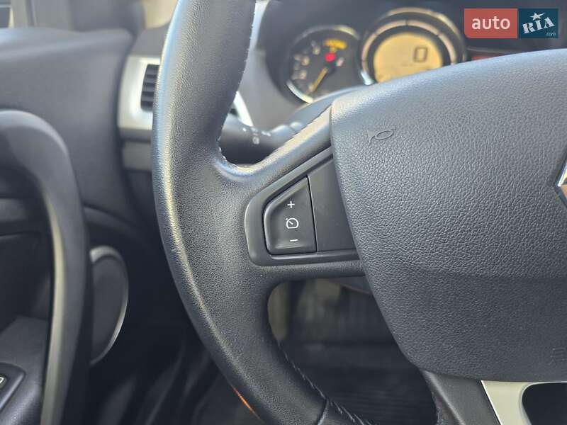 Хэтчбек Renault Megane 2009 в Ковеле фото 48 Хэтчбек Renault Megane 2009 в Ковеле