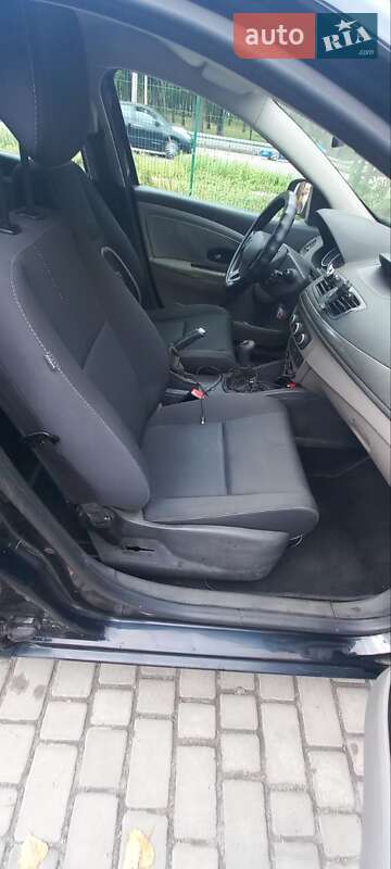 Хетчбек Renault Megane 2011 в Дніпрі фото 3 Хетчбек Renault Megane 2011 в Дніпрі