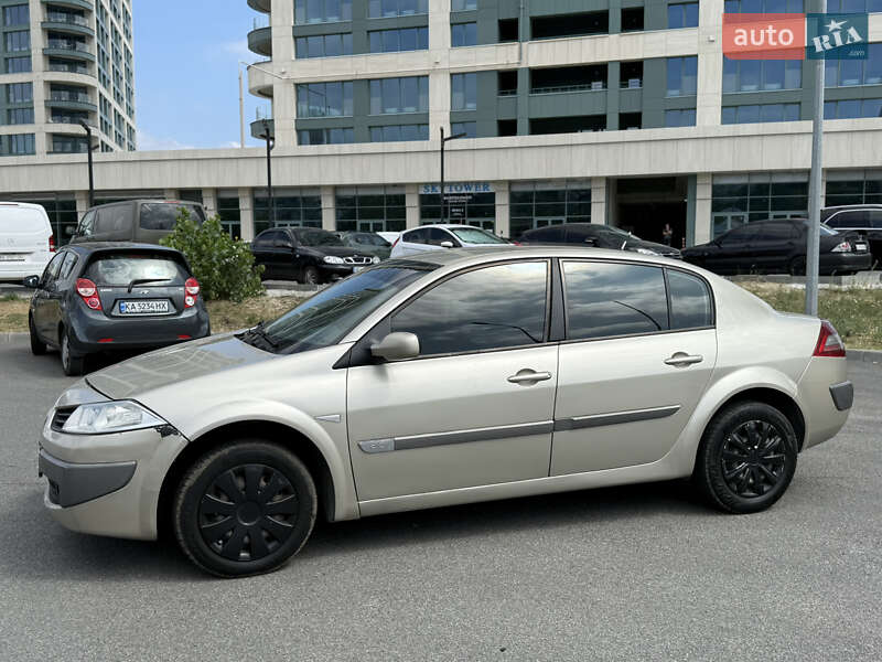 Седан Renault Megane 2006 в Днепре