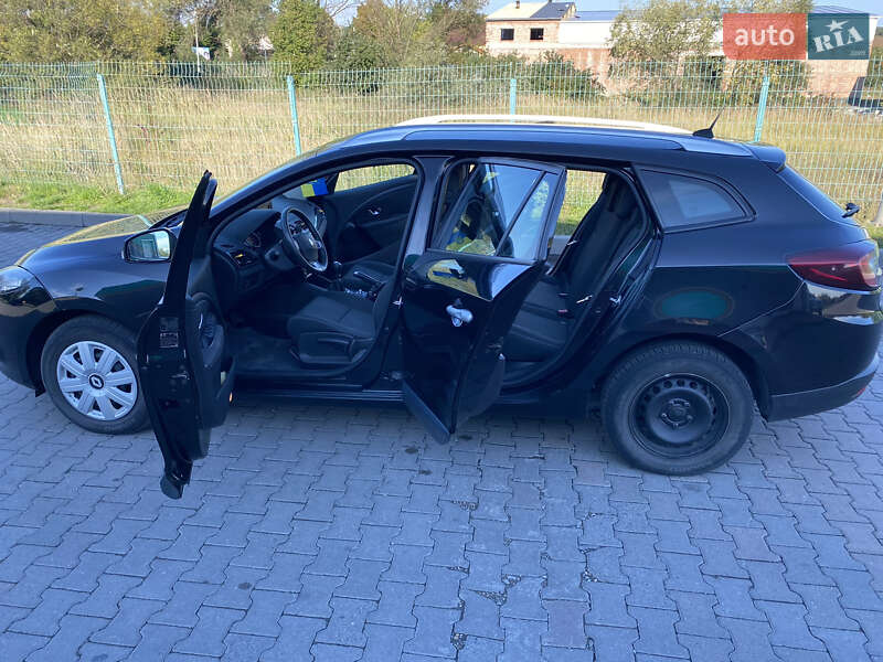 Универсал Renault Megane 2011 в Ивано-Франковске