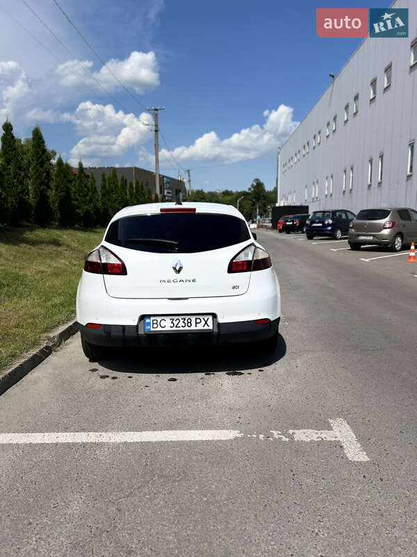 Хэтчбек Renault Megane 2015 в Львове