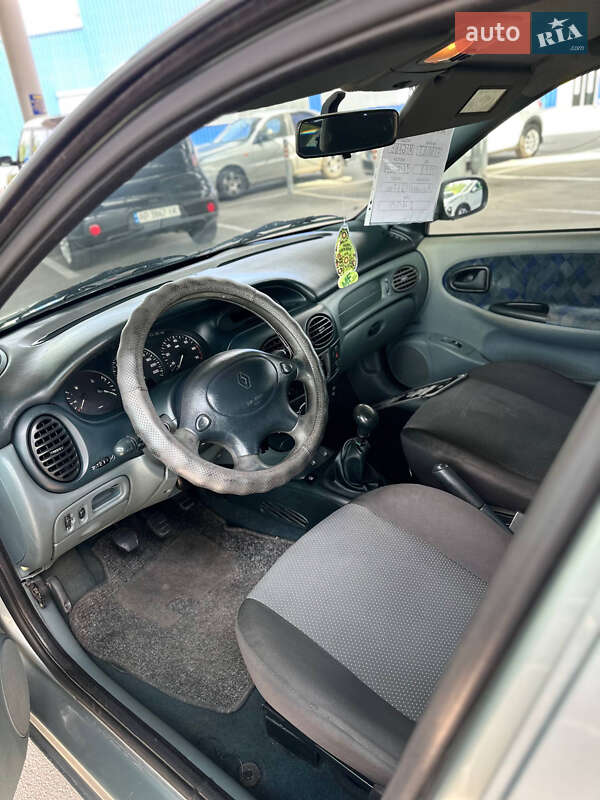 Хетчбек Renault Megane 1998 в Запоріжжі