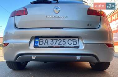 Хэтчбек Renault Megane 2013 в 