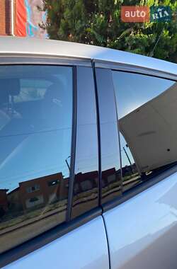 Хэтчбек Renault Megane 2013 в 