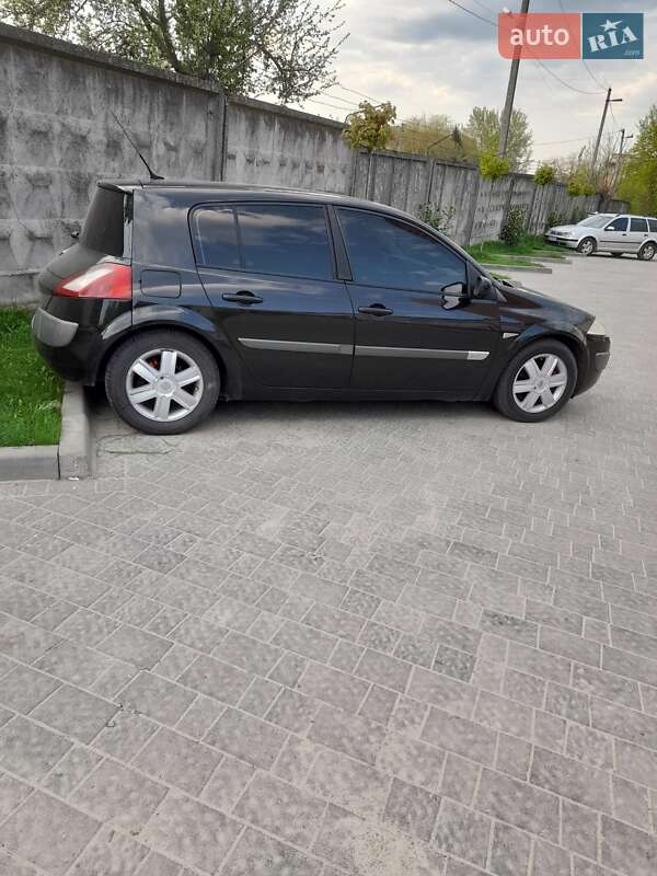 Хэтчбек Renault Megane 2004 в Нововолынске