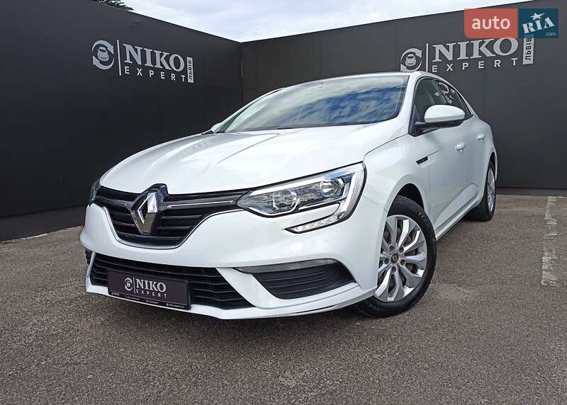 Седан Renault Megane 2018 в 