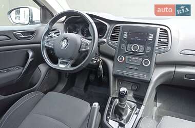 Седан Renault Megane 2018 в 