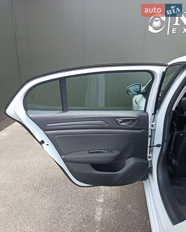 Седан Renault Megane 2018 в Львове фото 29 Седан Renault Megane 2018 в Львове