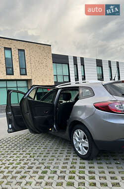 Универсал Renault Megane 2011 в 