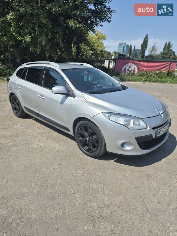 Универсал Renault Megane 2010 в Каменец-Подольском фото 10 Универсал Renault Megane 2010 в Каменец-Подольском