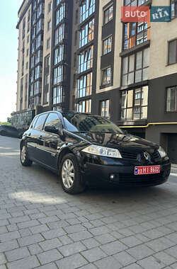 Хэтчбек Renault Megane 2007 в 
