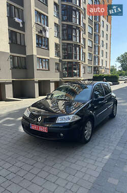Хэтчбек Renault Megane 2007 в 