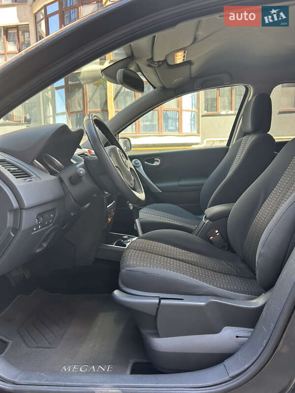 Хэтчбек Renault Megane 2007 в Ивано-Франковске фото 10 Хэтчбек Renault Megane 2007 в Ивано-Франковске