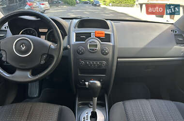 Хэтчбек Renault Megane 2007 в 