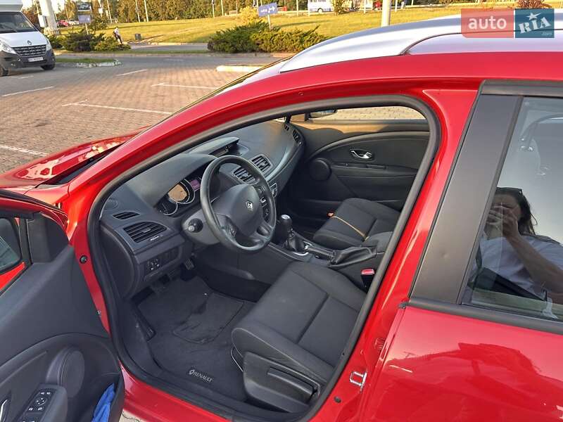 Універсал Renault Megane 2011 в Львові фото 11 Універсал Renault Megane 2011 в Львові