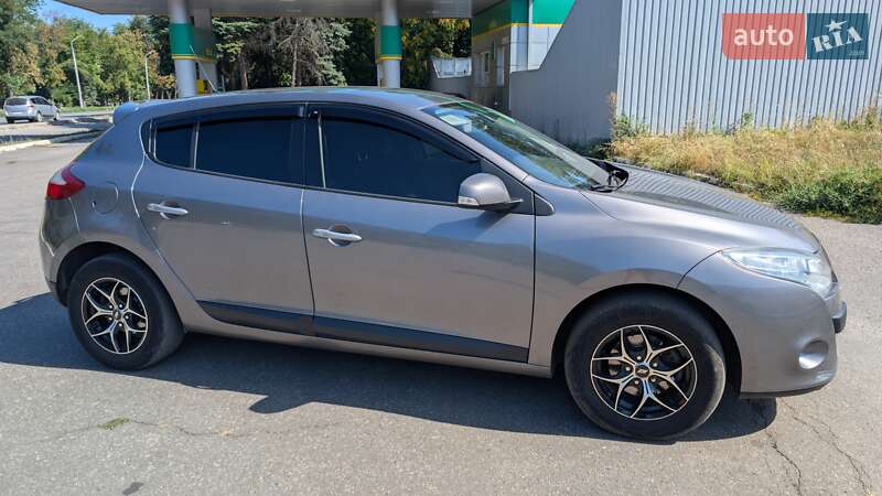 Хетчбек Renault Megane 2009 в Дніпрі