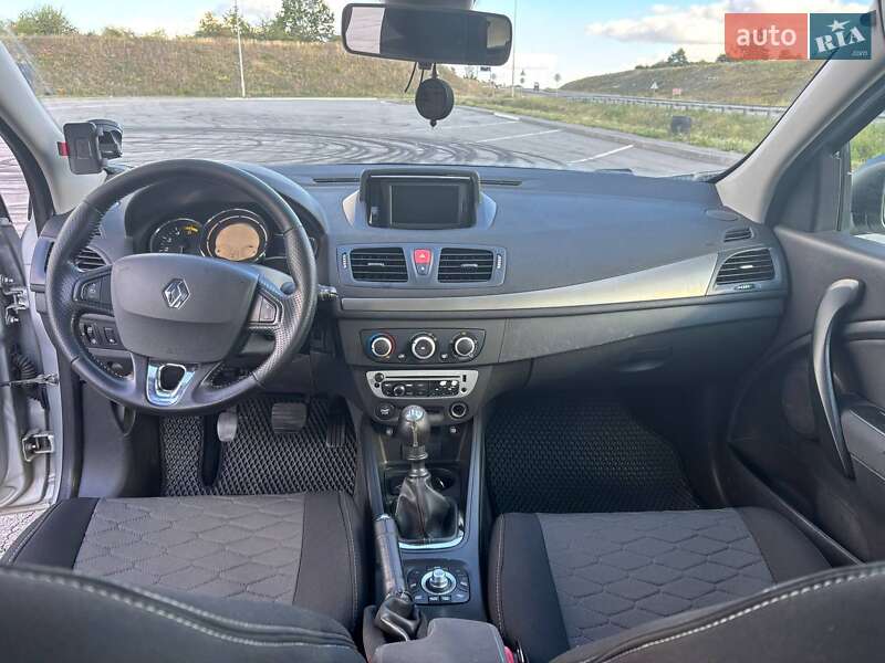 Хэтчбек Renault Megane 2013 в Полтаве фото 7 Хэтчбек Renault Megane 2013 в Полтаве