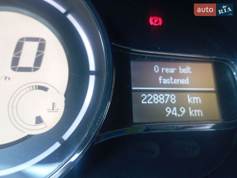 Универсал Renault Megane 2012 в Петрове фото 29 Универсал Renault Megane 2012 в Петрове