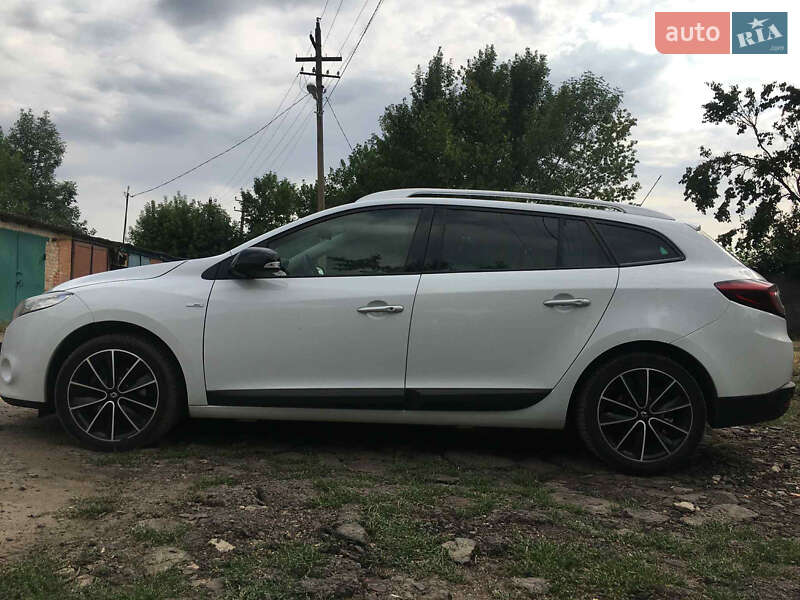 Универсал Renault Megane 2011 в Карловке
