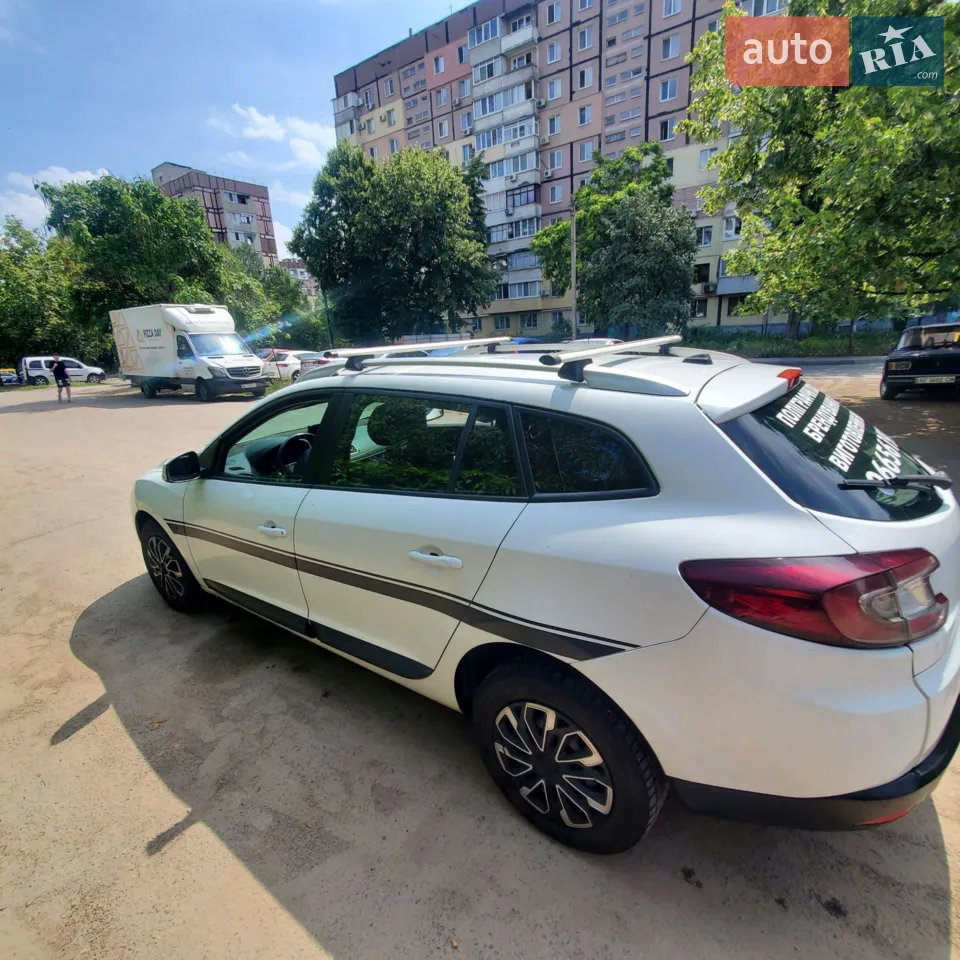 2011 Renault Megane - мініатюра 14