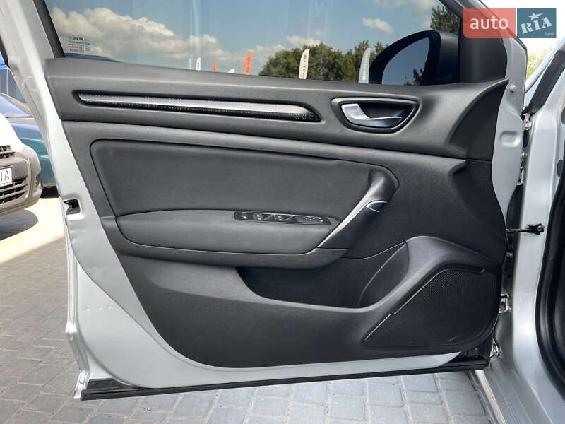 Хэтчбек Renault Megane 2016 в Бердичеве фото 23 Хэтчбек Renault Megane 2016 в Бердичеве