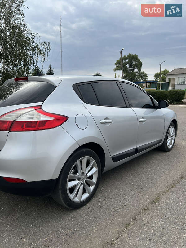 Хэтчбек Renault Megane 2011 в Днепре