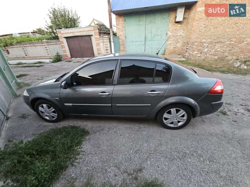 Седан Renault Megane 2003 в Богодухове