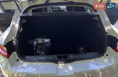 Хэтчбек Renault Megane 2016 в 