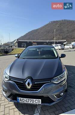 Седан Renault Megane 2017 в Мукачево