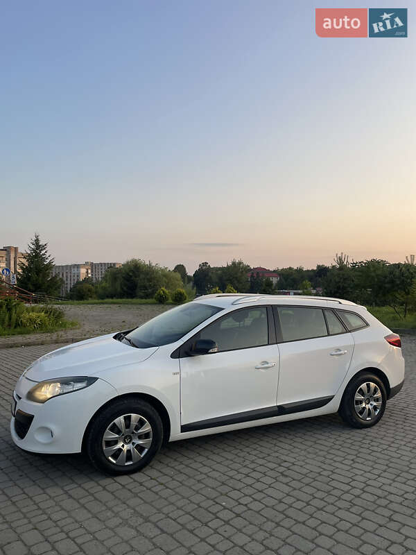 Универсал Renault Megane 2011 в Львове фото 2 Универсал Renault Megane 2011 в Львове