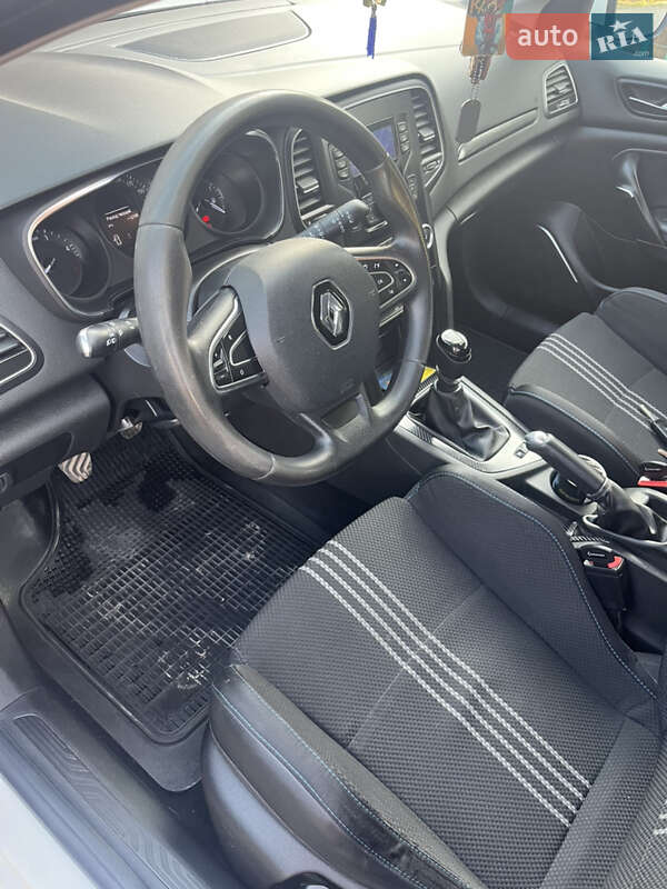 Хетчбек Renault Megane 2016 в Запоріжжі