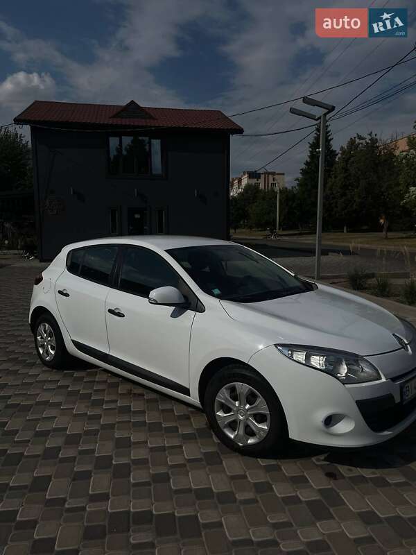 Хетчбек Renault Megane 2011 в Гадячі