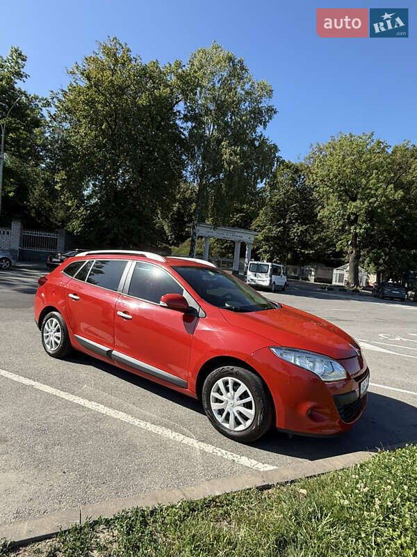 Универсал Renault Megane 2012 в 