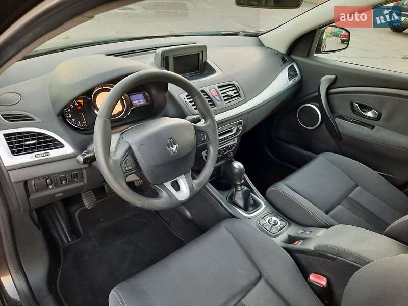 Хэтчбек Renault Megane 2010 в Полтаве