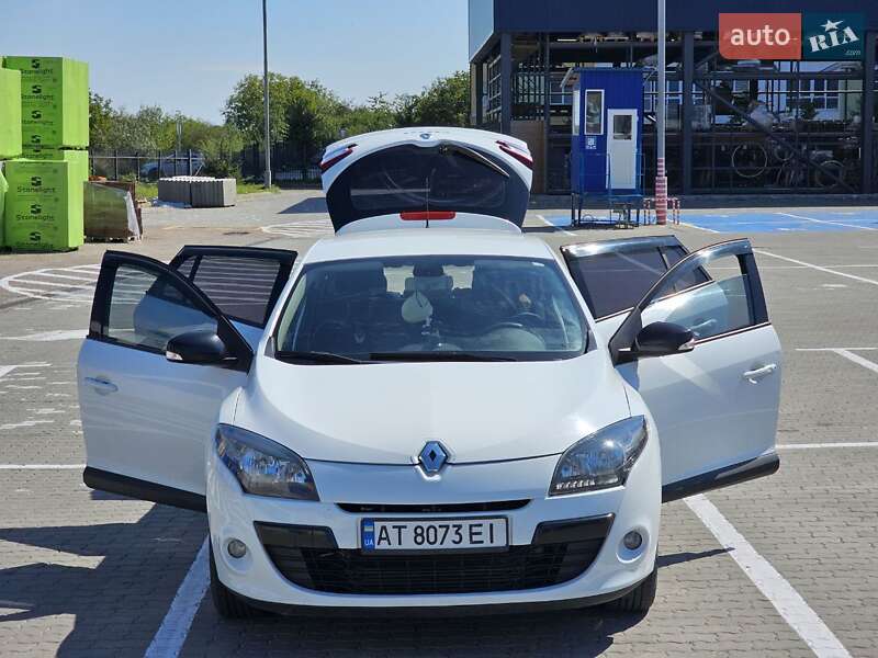 Універсал Renault Megane 2011 в Івано-Франківську фото 12 Універсал Renault Megane 2011 в Івано-Франківську