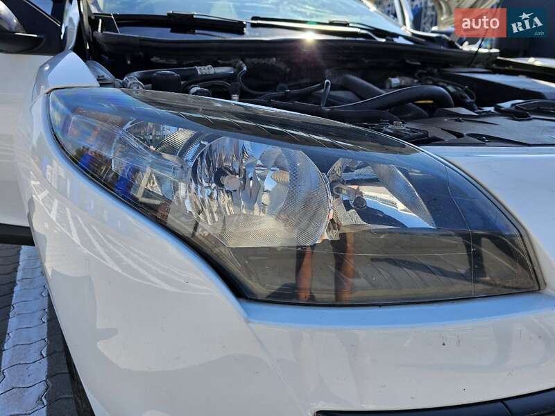 Універсал Renault Megane 2011 в Івано-Франківську фото 19 Універсал Renault Megane 2011 в Івано-Франківську