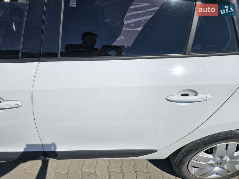 Універсал Renault Megane 2011 в Івано-Франківську фото 25 Універсал Renault Megane 2011 в Івано-Франківську