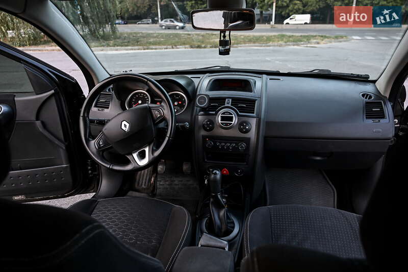 Купе Renault Megane 2005 в Запоріжжі фото 15 Купе Renault Megane 2005 в Запоріжжі