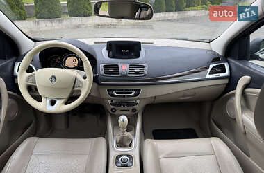 Универсал Renault Megane 2010 в 